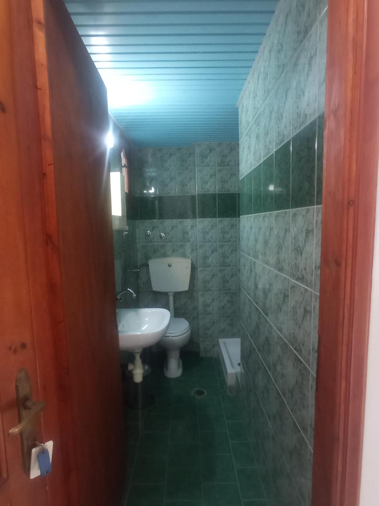 George Studios Sztalída Kültér fotó
